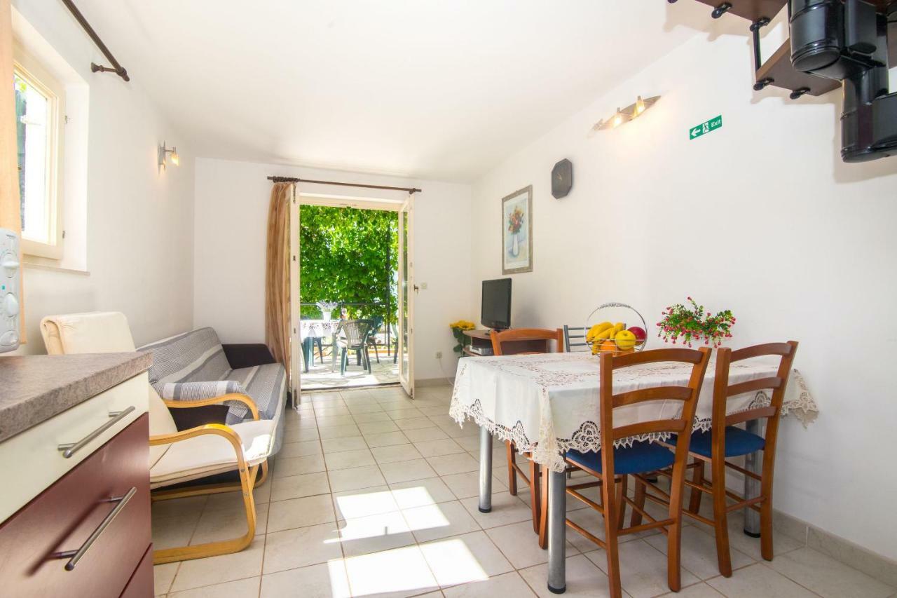 Apartment Josipa Vinišće Zewnętrze zdjęcie
